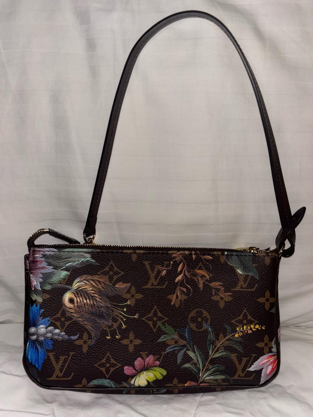 The  Monogram Eden Pochette Accessories - Picture 7 of 8